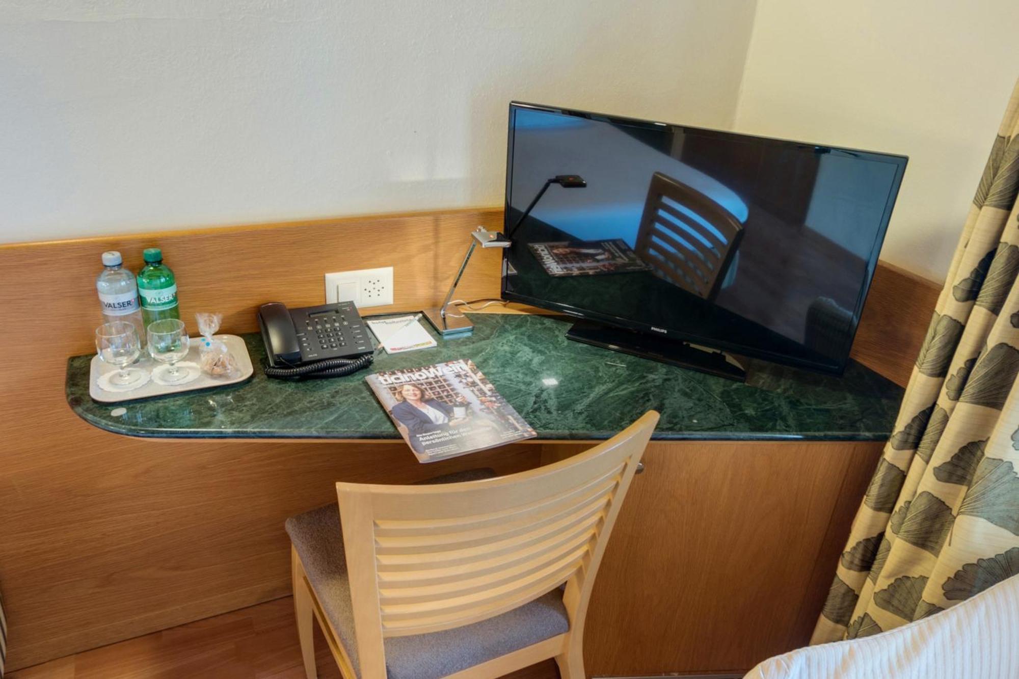 Hotel Bellavista Gambarogno Buitenkant foto